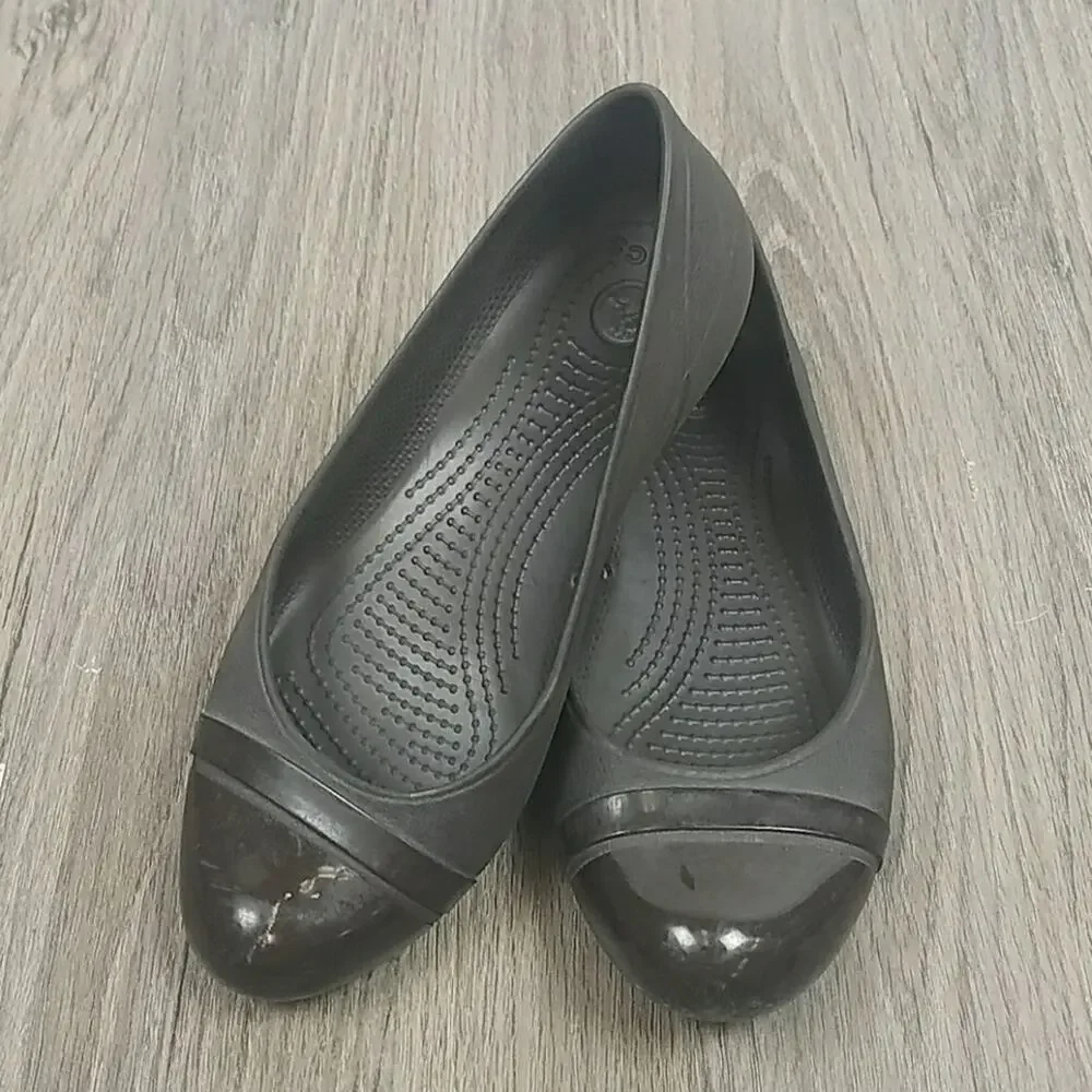 Crocs brown‎ rubber  ballet flats size 7